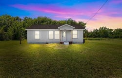 9523 Highway 76, Healdton, OK 73438
