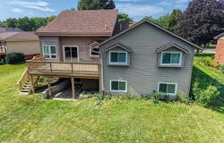 5206 Bison Drive, Lincoln, NE 68516