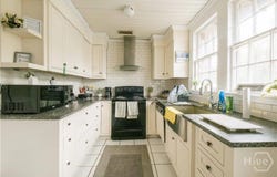 2131 Indiana Avenue, Savannah, GA 31404