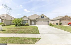 305 Edgarton, Bonaire, GA 31005