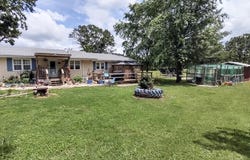 160 Clark Street, Taneyville, MO 65759