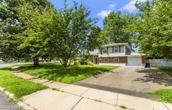44 Koenig Lane, Freehold, NJ 07728