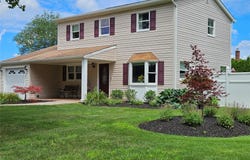 23 Saratoga Avenue, Medford, NY 11763