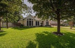 827 Pine Valley Drive, College Station, TX 77845