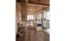 502 Upton Ave, Schulenburg, TX 78956