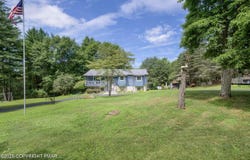 1519 Ridge Drive, Stroudsburg, PA 18360