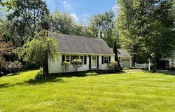 1193 Amostown Rd, West Springfield, MA 01089