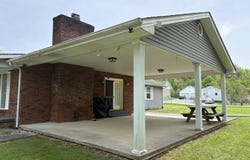 102 Locust Street, Manchester, KY 40962