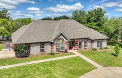 331 Tanglewood Drive, Weatherford, TX 76087