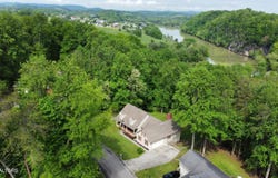 3268 River Pointe Circle, Kodak, TN 37764