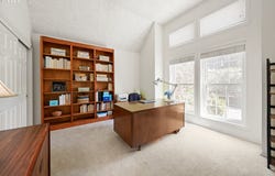 10495 SW KELLOGG DR, Tualatin, OR 97062