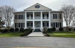 612 TRAVELLER Court, LOTHIAN, MD 20711