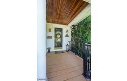 8 Lafayette Ave, Summit City, NJ 07901-1515