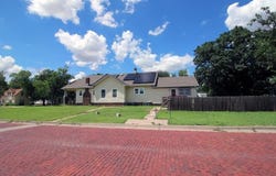 326 Allison St, Newton, KS 67114