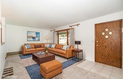 2223 Duluth Street, Maplewood, MN 55109