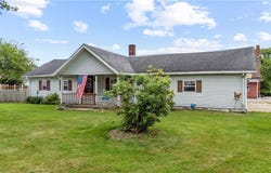 9328 Oak Avenue SE, East Sparta, OH 44626