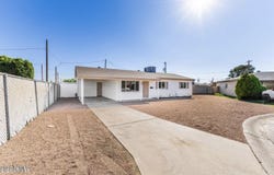3321 E BELLEVIEW Street, Phoenix, AZ 85008