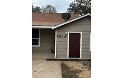 910 W Long Street, Stephenville, TX 76401