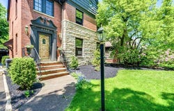 2500 Eaton Road, University Heights, OH 44118