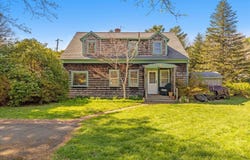 58 Loomis Lane, Centerville, MA 02632