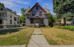 1028 7th Street N, Fargo, ND 58102