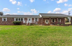 218 Deer Run Rd, Blackstone, VA 23824