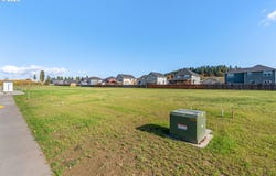 3165 Maple Rd, HoodRiver, OR 97031