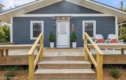1122 S Topsail Drive, Surf City, NC 28445