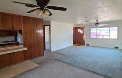 806 S 13th St, Lamar, CO 81052