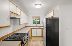 6301 WHITE TAIL Dr, WestLinn, OR 97068