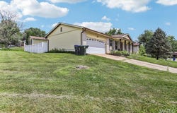 10 W Meadow Drive, St Peters, MO 63376