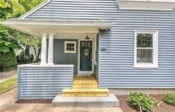 21 Glenwood Avenue, Pawtucket, RI 02860