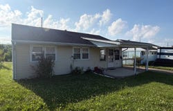 653 Salisbury Rd, Waverly, OH 45690