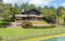20 Spring Lake Drive, Mills River, NC 28759