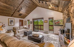 17 Lakeview Cir, Angel Fire, NM 87710