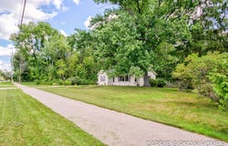 918 Paw Paw Drive, Holland, MI 49423