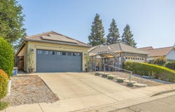 4002 E Willow Avenue, Visalia, CA 93292