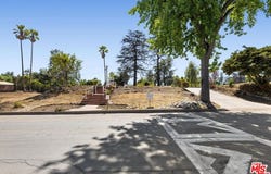 2261 Sinaloa Ave, Altadena, CA 91001
