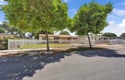 3260 NW 174th St, Miami Gardens, FL 33056