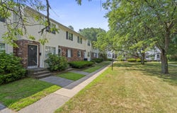 5 Bradley Circle, Enfield, CT 06082