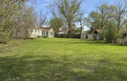 301 Forest View Avenue, Elk Grove Village, IL 60007