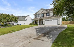 104 Groveshire Place, Richlands, NC 28574