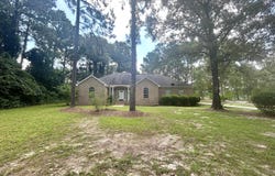 222 Beaver Lake Road, Purvis, MS 39475