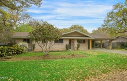 111 Kim Drive, Lafayette, LA 70503