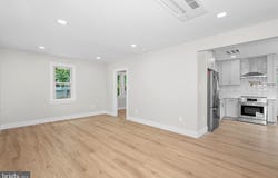 321 W J STREET, PURCELLVILLE, VA 20132