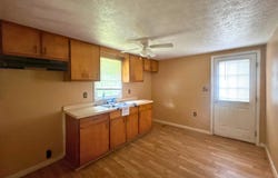 705 Upper Dry Fork Road, McKee, KY 40447