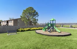405 W Park Hill, Stafford, TX 77477