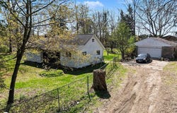 5262 E Coldwater Road, Flint, MI 48506