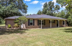 4037 Forest Hills Lane, Silsbee, TX 77656
