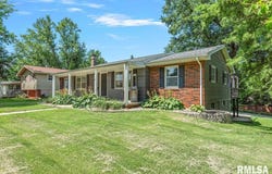 39 Bonniebrook Road, Chatham, IL 62629
